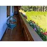 With 2 Bedrooms Holiday home