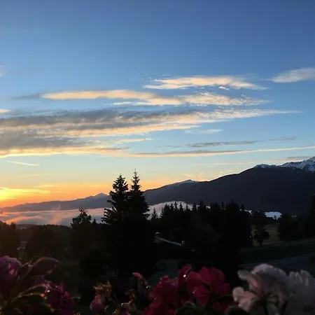 With 2 Bedrooms 別荘