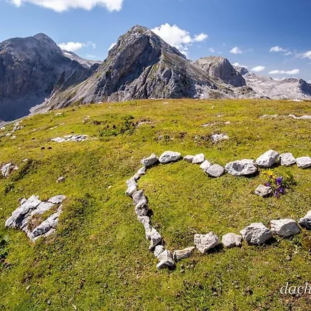 With 2 Bedrooms 別荘